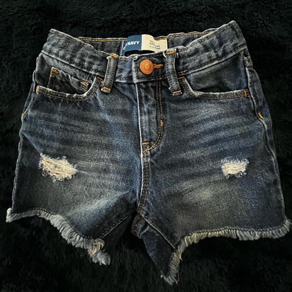 Old Navy Kids Denim Shorts (2 pc Bundle) - Picture 2 of 10